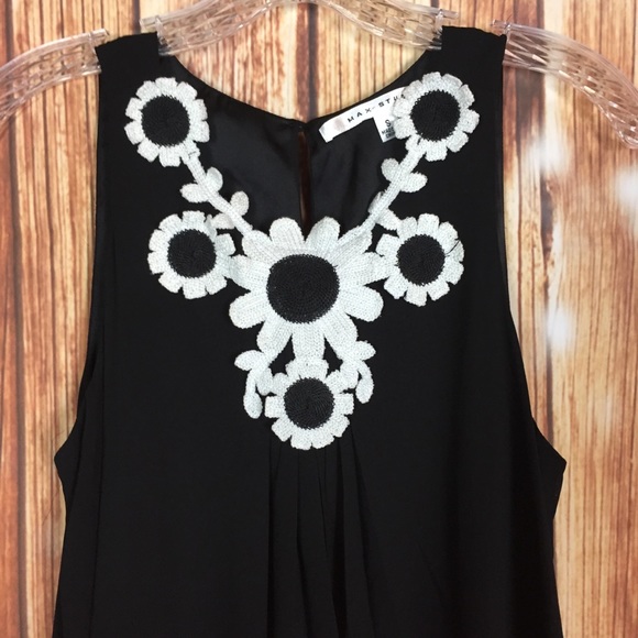 Max Studio Crochet Daisy Black White Sleeveless Mod Mini Shift Dress Small - Picture 3 of 6